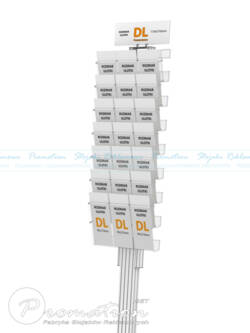 Widok od frontu na trzy kolumny przezroczystych kieszeni DL na stojaku