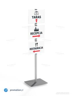 Podłogowy stojak informacyjny P138n z trzema tabliczkami A4 jedna pod drugą: strzałki do tarasu, recepcji i restauracji