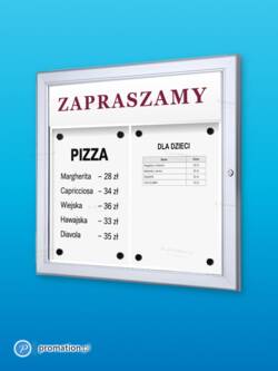 Gablota na menu z tabliczką na logo 2×A4 P409x2 z menu pizzy i kartą dla dzieci, na niebieskim tle