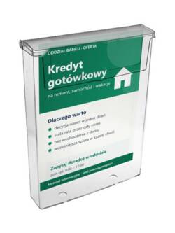 Przezroczysta kieszeń zewnętrzna A5 z klapką i ulotką banku z ofertą kredytu w środku